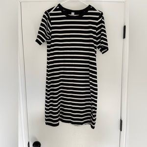 Old Navy T-Shirt Dress